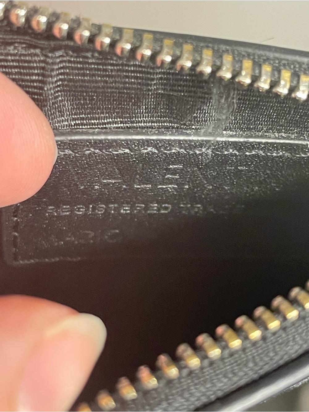 Valentino Credit Card Leather Wallet 4.5”x3.25” Black zippered pouch - Picture 4 of 4